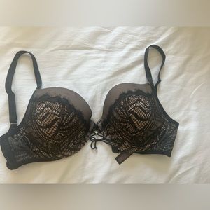 Victoria’s Secret very sexy bra